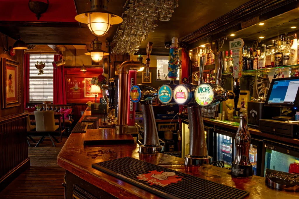 The Golden Eagle Bar, Chester
