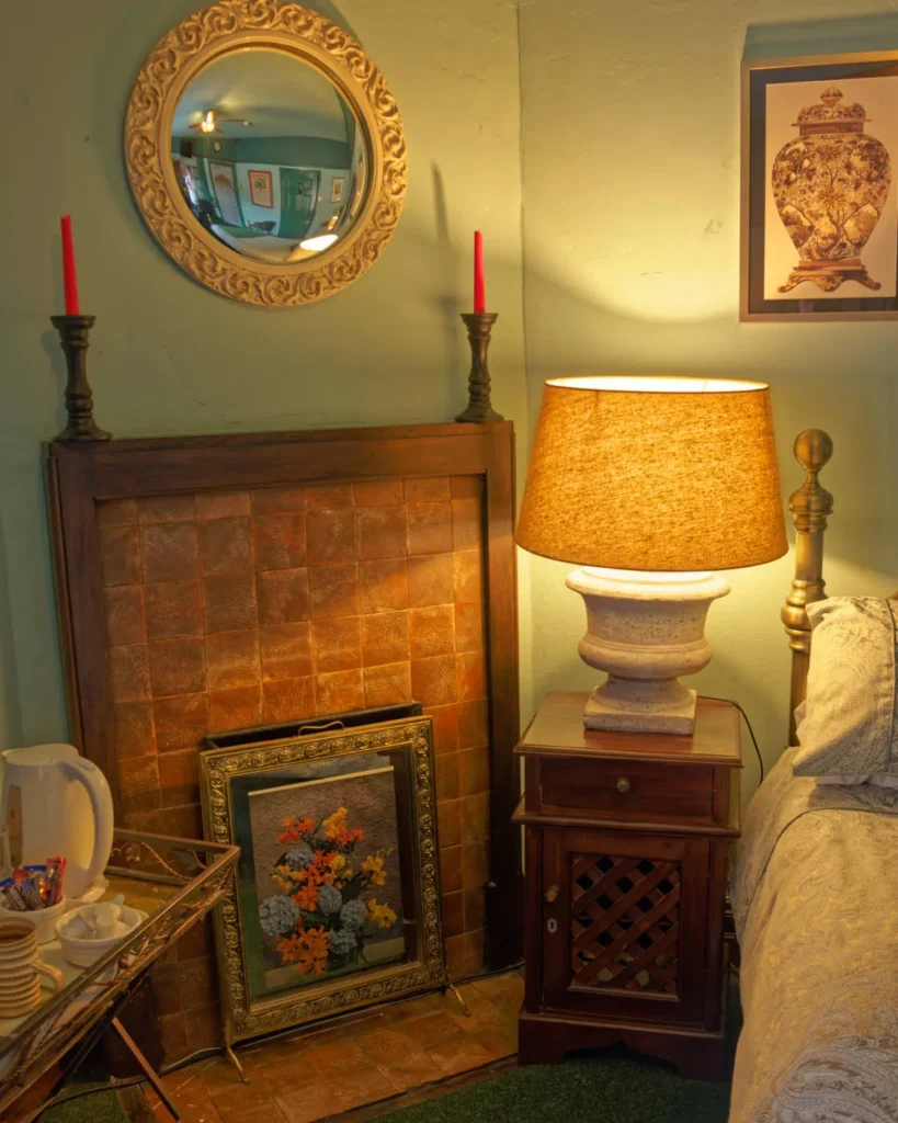 Room Three 009